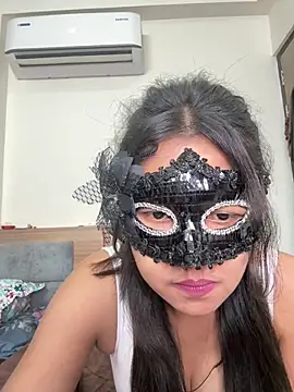 raavigirl online show from April 2026 03:03:02 PM