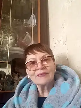 SophieBurns online show from February 2026 12:01:02 PM