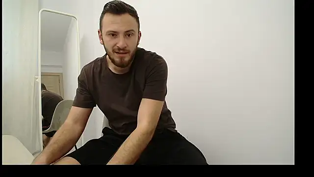 RoyalStudX online show from February 2026 07:56:01 AM