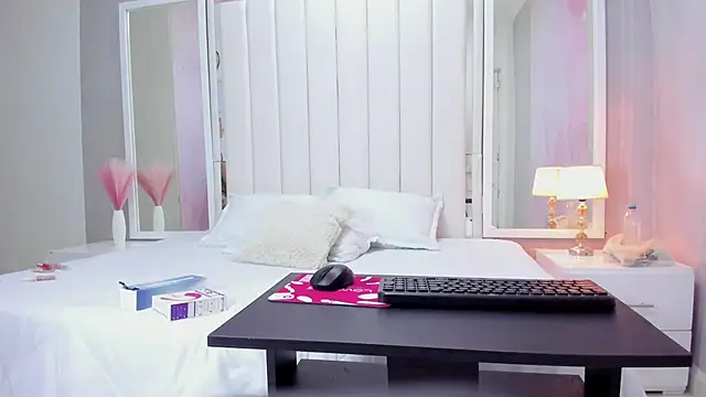 Gley latina online show from February 2026 08:56:02 PM