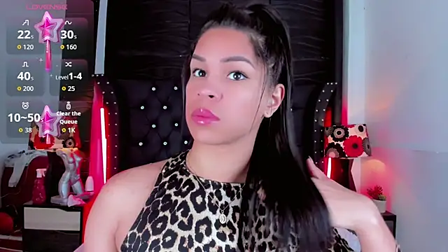 Snapshot of Makeyla_Fox_ chatting on March 2026 12:01:01 PM Makeyla Fox online show from March 2026 12:01:01 PM