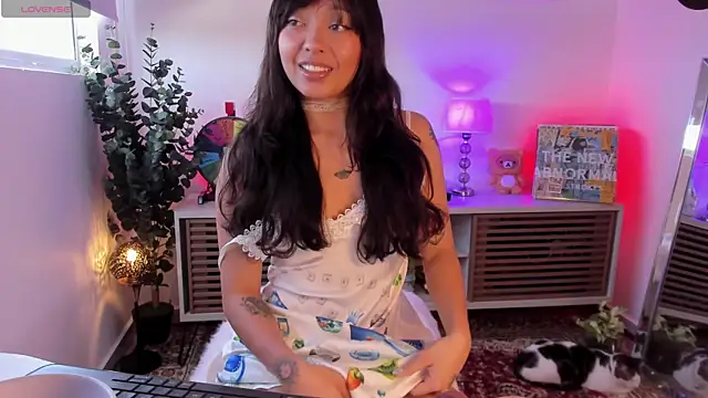 Snapshot of DigitalKisses chatting on February 2026 05:42:01 PM DigitalKisses online show from February 2026 05:42:01 PM