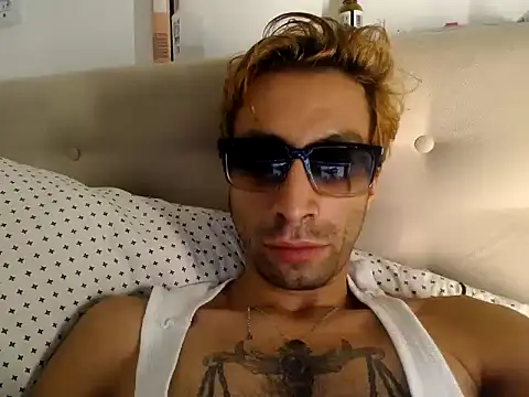 lekzl online show from February 2026 01:32:01 AM