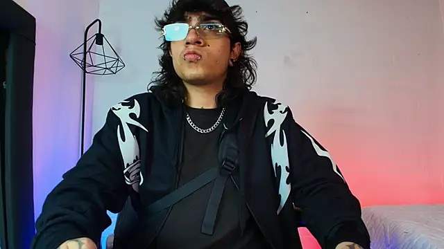 Snapshot of Axell_Kussh chatting on March 2026 02:26:01 AM Axell Kussh online show from March 2026 02:26:01 AM