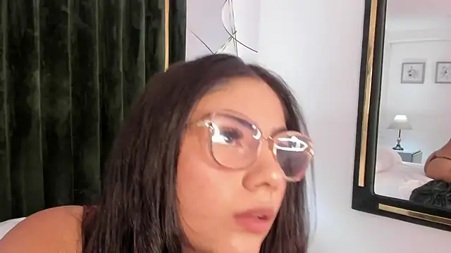 Antoniettaa online show from February 2026 04:33:01 PM