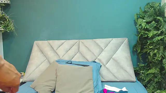 Snapshot of AmelieLux chatting on March 2026 04:56:02 PM AmelieLux online show from March 2026 04:56:02 PM