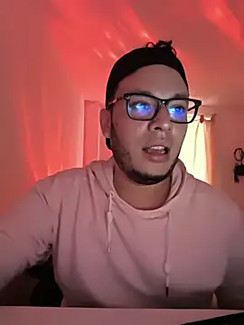 KyleeDevil online show from February 2026 06:33:02 PM