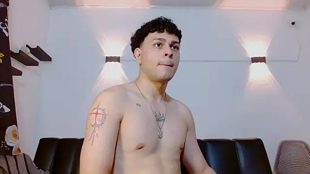 Snapshot of Philip_Jons chatting on February 2026 08:10:02 PM Philip Jons online show from February 2026 08:10:02 PM