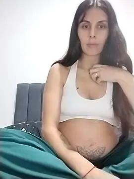 MAGNETICGIRLL91 online show from April 2026 01:11:01 PM