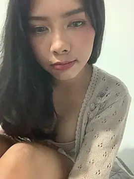 lonely lunae online show from May 2026 06:27:02 PM