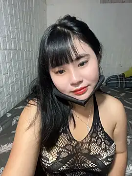 Snapshot of Lewd_couple chatting on April 2026 12:29:02 PM Lewd couple online show from April 2026 12:29:02 PM