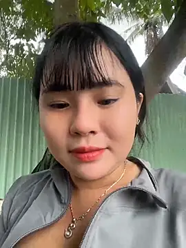 Snapshot of Lewd_couple chatting on April 2026 04:19:01 AM Lewd couple online show from April 2026 04:19:01 AM