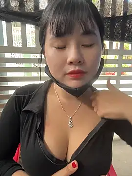 Snapshot of Lewd_couple chatting on May 2026 05:57:02 AM Lewd couple online show from May 2026 05:57:02 AM
