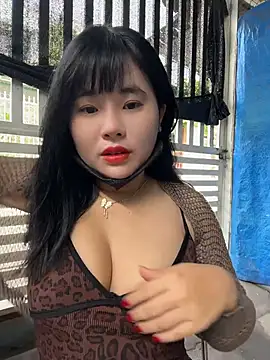 Snapshot of Lewd_couple chatting on May 2026 01:56:02 AM Lewd couple online show from May 2026 01:56:02 AM