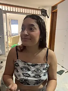 Emily Harpeer online show from June 2026 11:32:01 AM
