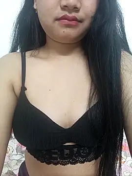 Snapshot of EliraMoon chatting on February 2026 05:12:02 PM EliraMoon online show from February 2026 05:12:02 PM