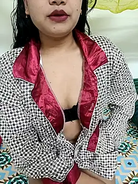 Snapshot of EliraMoon chatting on March 2026 04:56:02 PM EliraMoon online show from March 2026 04:56:02 PM