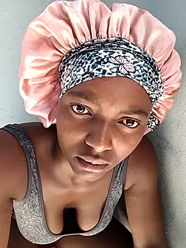 HotCaramela online show from February 2026 11:36:02 AM