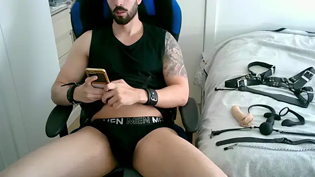 Sub-Titan online show from May 2026 07:48:01 AM