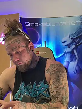 Snapshot of Smokebluntafterblunt chatting on March 2026 04:34:01 PM Smokebluntafterblunt online show from March 2026 04:34:01 PM