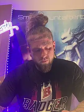 Snapshot of Smokebluntafterblunt chatting on April 2026 11:57:01 PM Smokebluntafterblunt online show from April 2026 11:57:01 PM