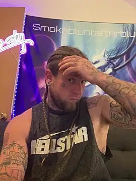 Snapshot of Smokebluntafterblunt chatting on April 2026 03:09:02 AM Smokebluntafterblunt online show from April 2026 03:09:02 AM