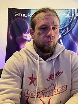 Snapshot of Smokebluntafterblunt chatting on April 2026 12:14:01 PM Smokebluntafterblunt online show from April 2026 12:14:01 PM