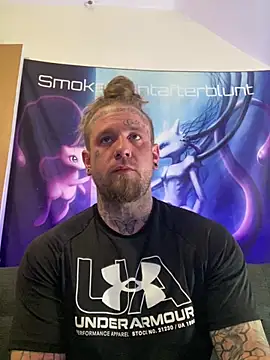 Snapshot of Smokebluntafterblunt chatting on May 2026 12:06:02 AM Smokebluntafterblunt online show from May 2026 12:06:02 AM