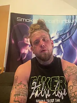 Snapshot of Smokebluntafterblunt chatting on May 2026 01:22:01 AM Smokebluntafterblunt online show from May 2026 01:22:01 AM