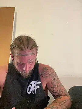 Snapshot of Smokebluntafterblunt chatting on July 2026 10:31:01 PM Smokebluntafterblunt online show from July 2026 10:31:01 PM