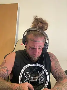 Snapshot of Smokebluntafterblunt chatting on July 2026 03:39:01 AM Smokebluntafterblunt online show from July 2026 03:39:01 AM