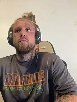 Snapshot of Smokebluntafterblunt chatting on August 2026 03:41:01 AM Smokebluntafterblunt online show from August 2026 03:41:01 AM