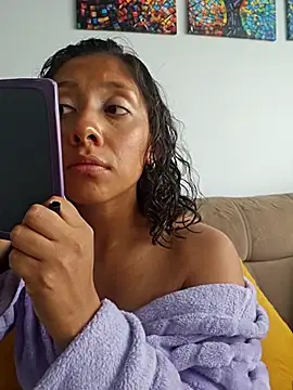 Camila Lopez1 online show from April 2026 04:01:01 PM