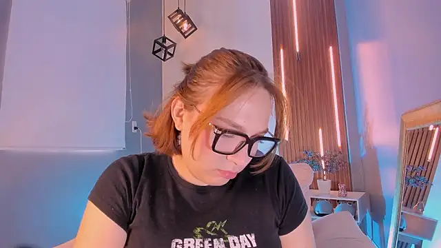 SimonaStar online show from March 2026 12:56:02 PM