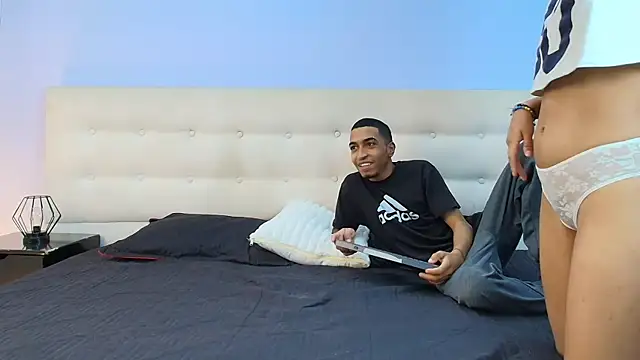 RickeyngySweet online show from March 2026 01:07:02 PM