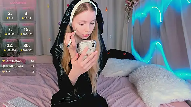 lada2k4 online show from May 2026 05:46:02 AM
