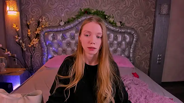 lada2k4 online show from June 2026 06:01:01 AM
