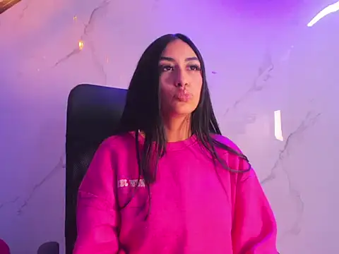 TiffanyDream8 online show from February 2026 09:44:02 PM