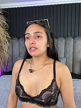 Nanda vixen  online show from April 2026 08:28:01 PM