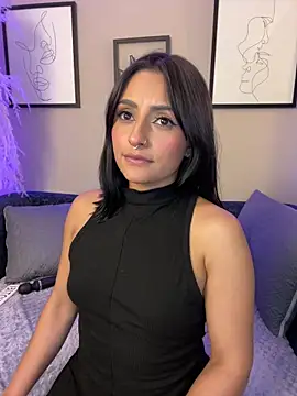 Nanda vixen  online show from May 2026 12:05:01 AM