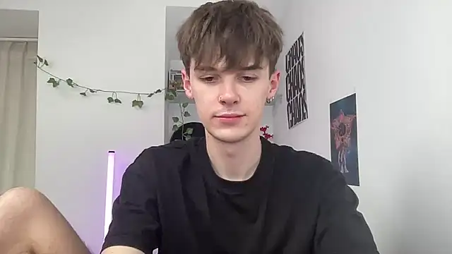 YourMilkyGuy online show from June 2026 01:59:02 PM