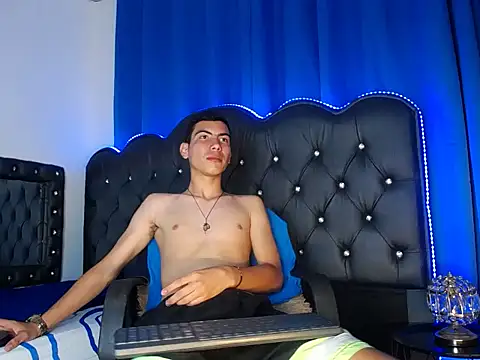 JorgeJohnson  online show from February 2026 04:38:02 AM