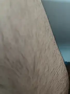 pereeefrr70 online show from April 2026 05:21:02 PM