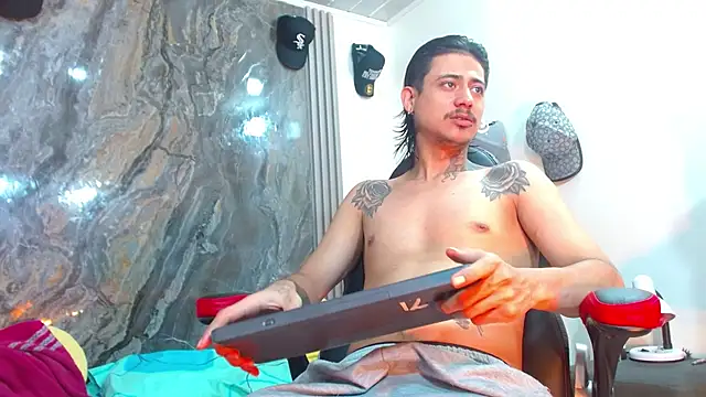 Damian-and-Camerum online show from May 2026 03:22:01 AM