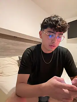 Demiancat online show from February 2026 03:57:02 AM