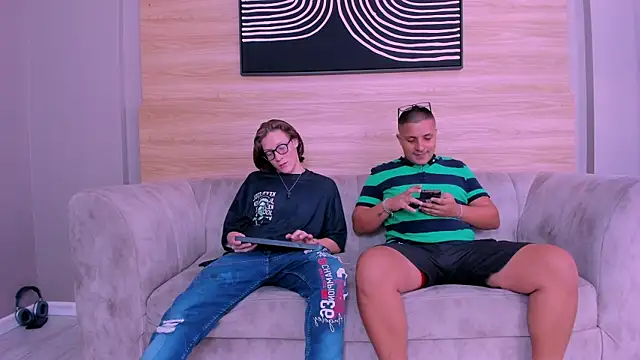 close friends online show from May 2026 02:11:01 PM