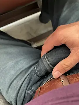 Ronny69y online show from February 2026 05:44:01 AM