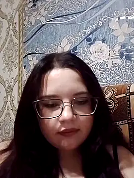 KiraxwLove online show from February 2026 06:44:02 PM