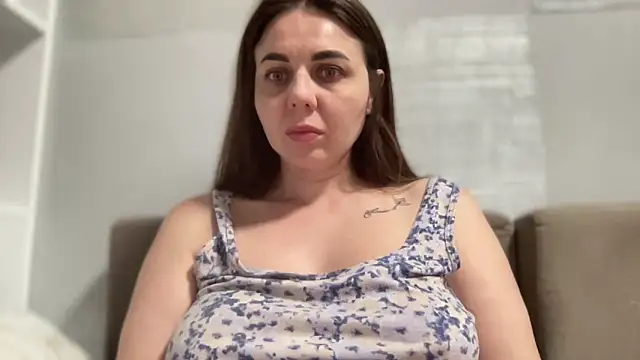 Darsy Rox online show from June 2026 08:43:02 PM