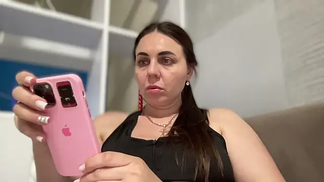 Darsy Rox online show from June 2026 05:48:01 PM